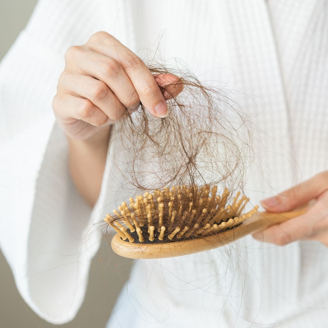 Hablamos con una experta de la caída del pelo tras el verano: causas, mitos y cómo prevenirla