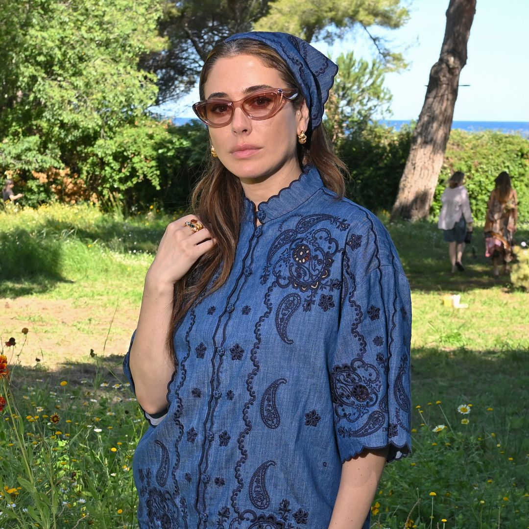 El truco de Blanca Suárez para proteger el pelo en la playa que puedes copiar fácilmente este verano
