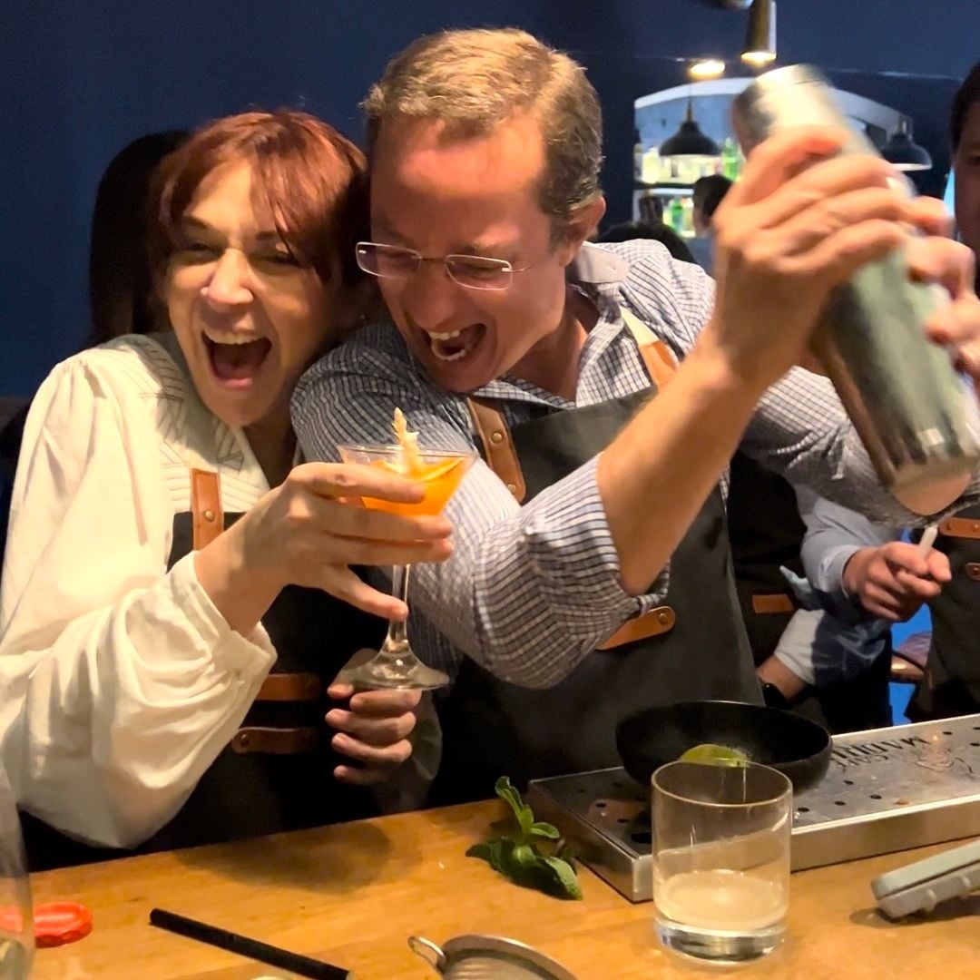 Taller de coctelería inspirada en los años 80 en Madrid TACHAN EXPERIENCIAS