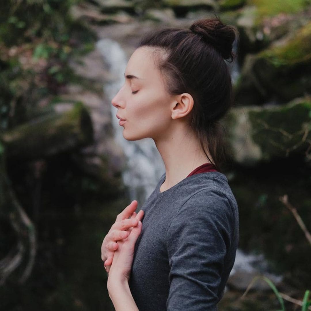 Con este ejercicio oxigenarás el cerebro y comenzarás el día llena de energía