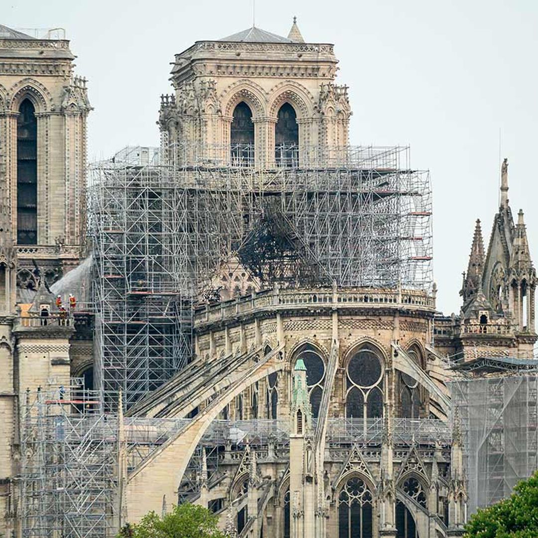 Personalidades de todos los ámbitos manifiestan su conmoción ante la tragedia de Notre Dame
