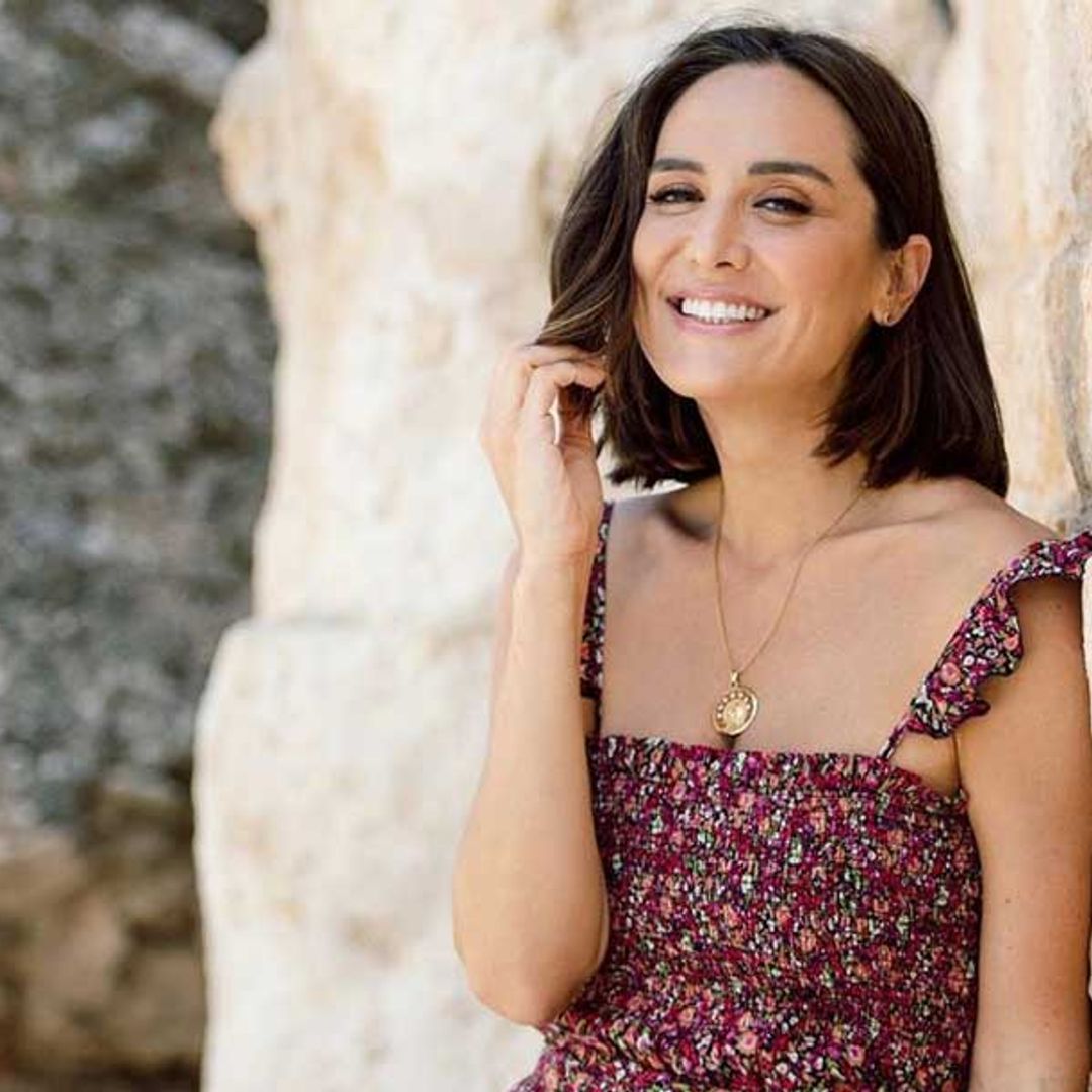 Tamara Falcó nos descubre el secreto para viajar cómoda y con estilo todo el verano