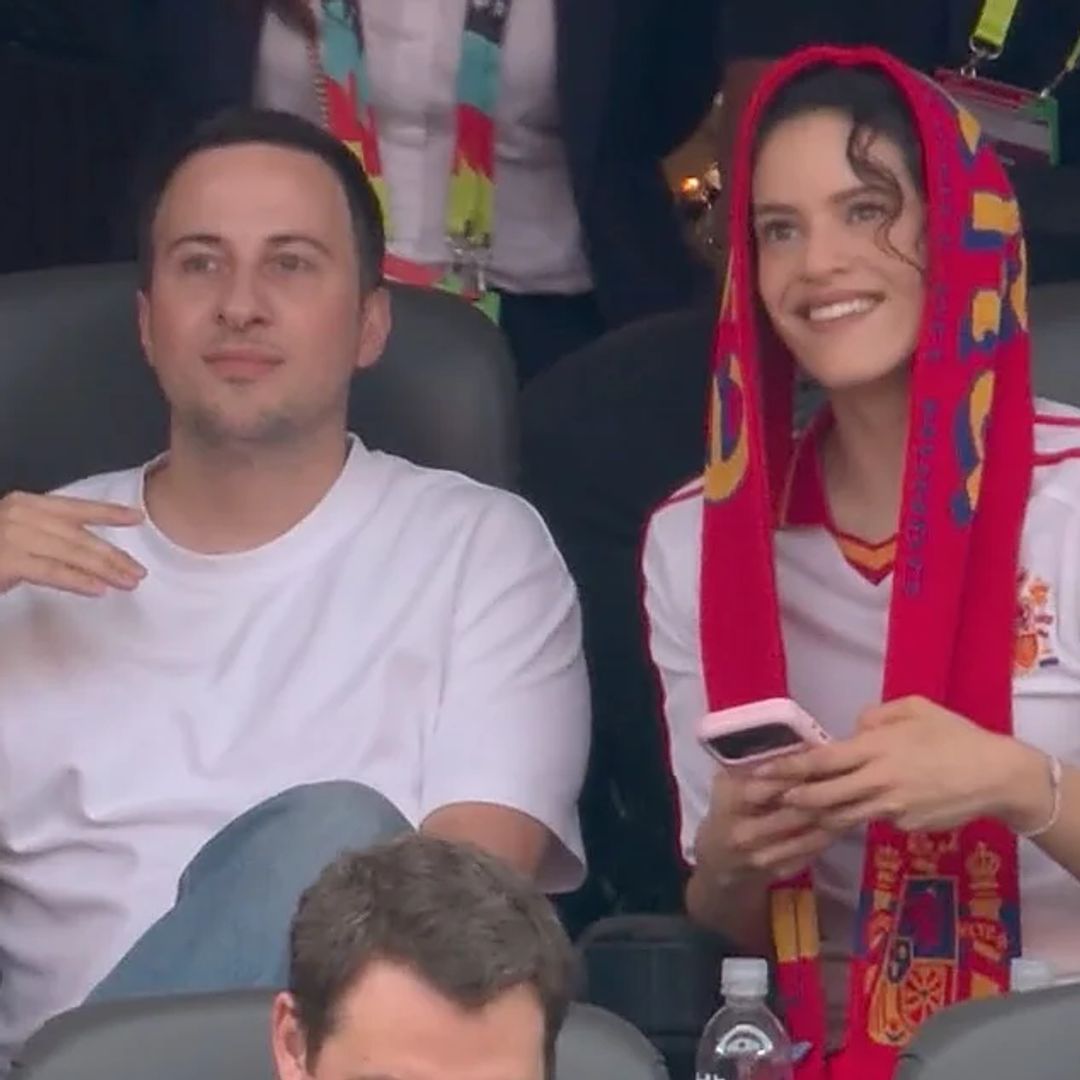 Así es Albert Cusell, el misterioso acompañante de Rosalía en el partido de España en el Mundial