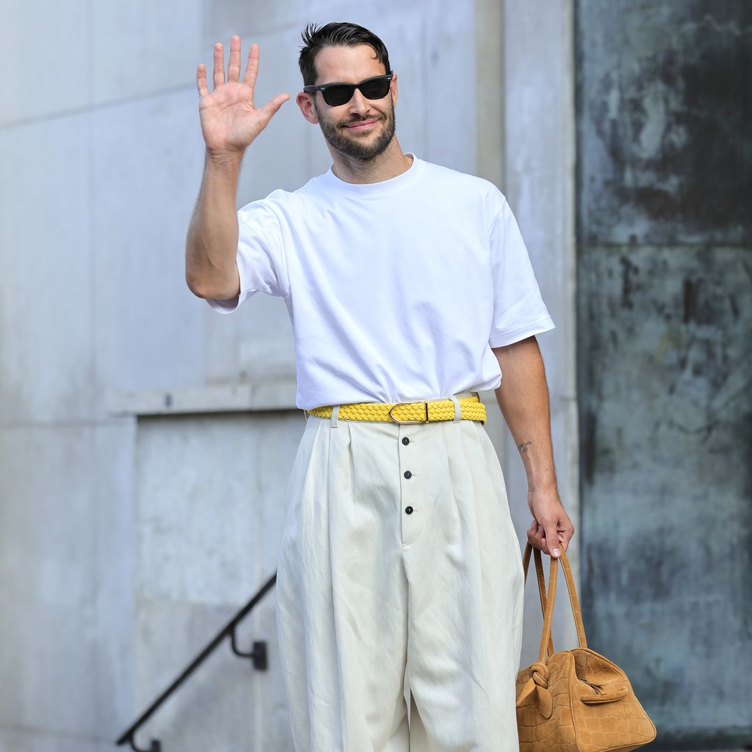 Simon Porte Jacquemus es el invitado estrella en el show de Armani Privé