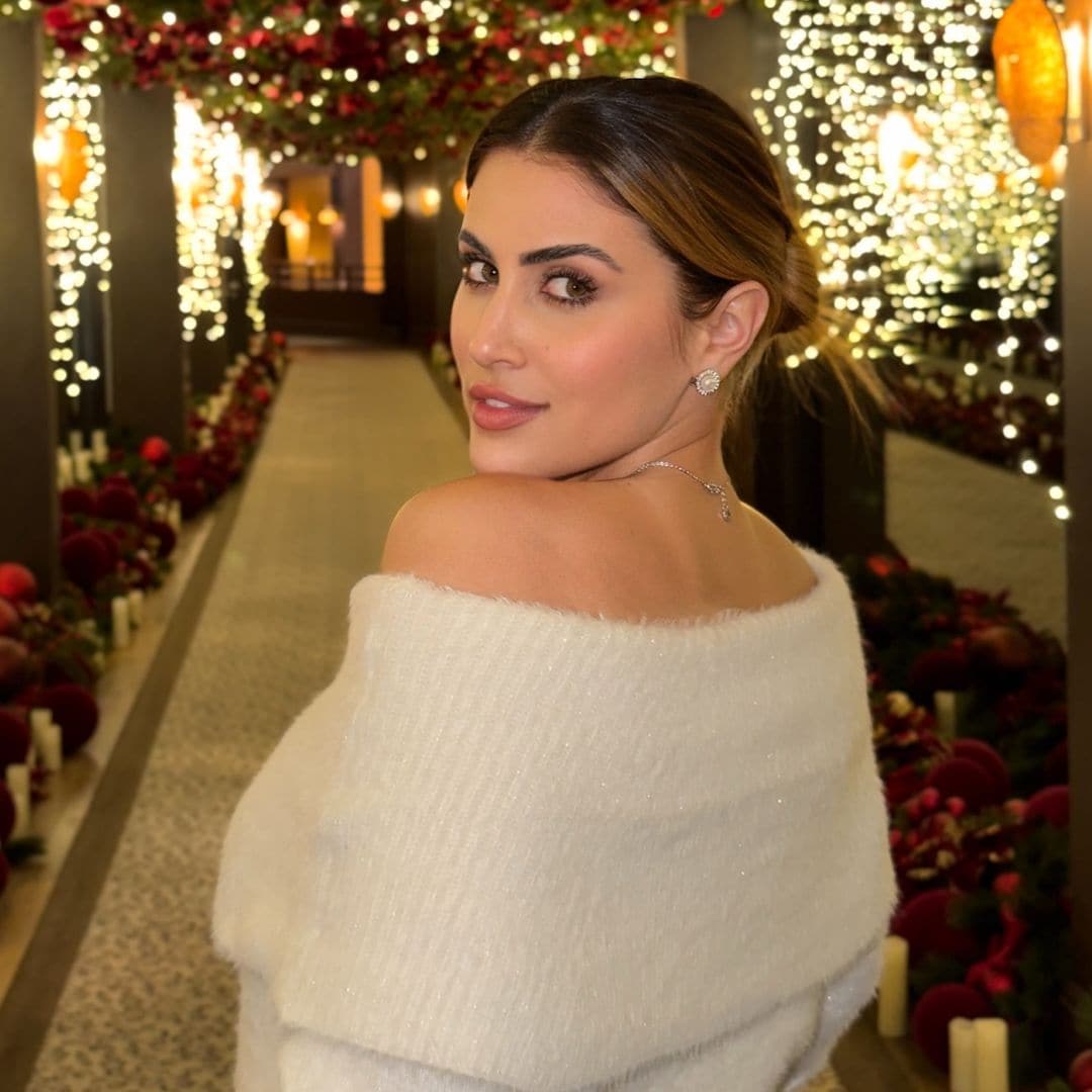 Desde Europa, Sofía Rivera Torres da tiernos vistazos de su primera Navidad como mamá