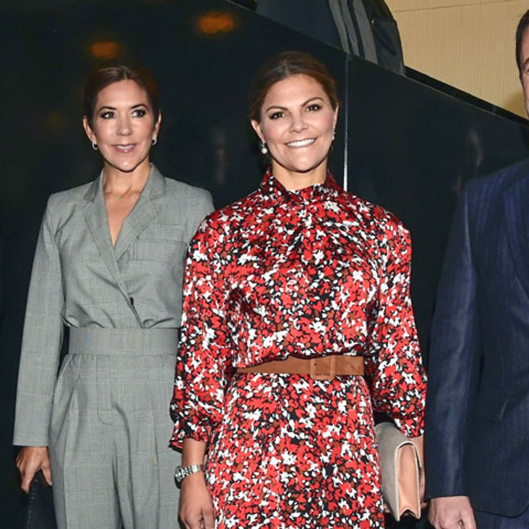 La princesa Mary innova con un mono y acierta en su duelo de estilo con Victoria de Suecia