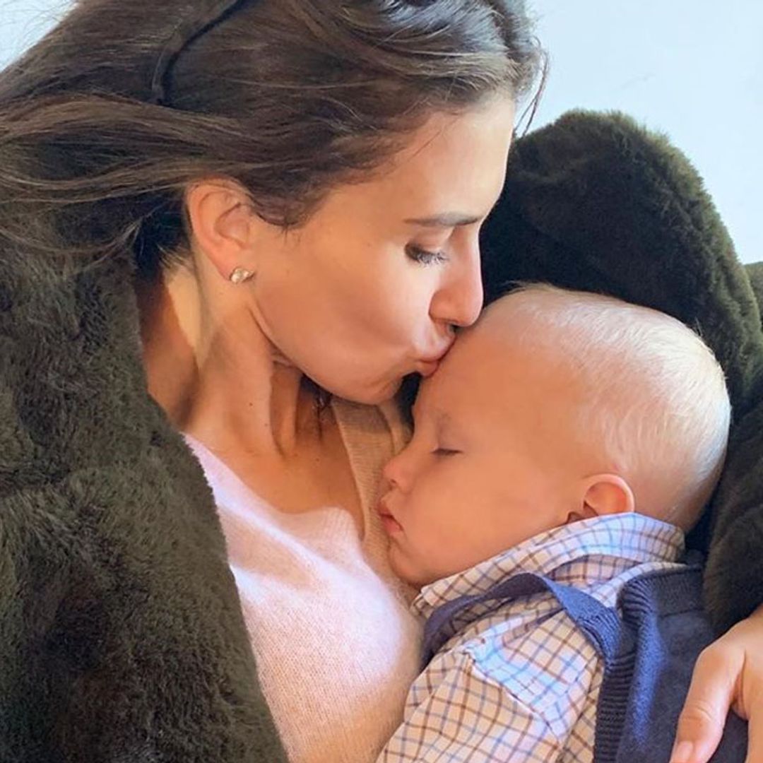 Todos hemos sido el bebé de Hilaria Baldwin la primera vez que vimos nevar