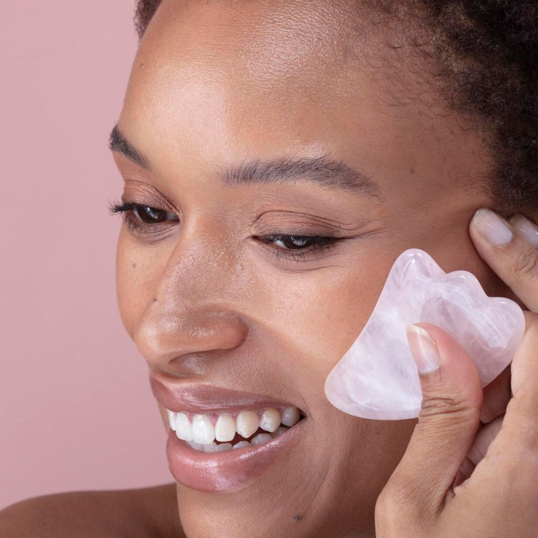 De la terapia LED a los ‘face rollers’: Una guía sencilla de herramientas faciales