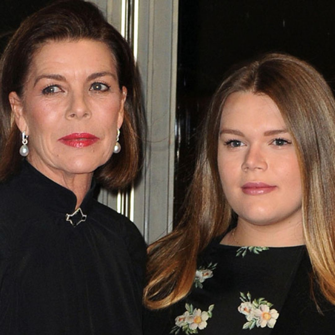 El emotivo abrazo de Carolina de Mónaco a su sobrina Camille ante el recuerdo de Grace