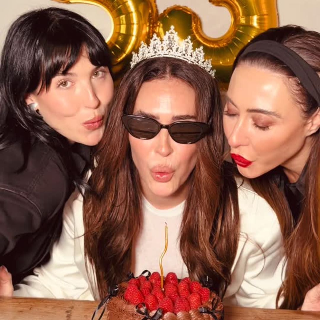 El divertido vídeo de Vicky Martín Berrocal soplando las velas con su hija y su hermana: "53 años y sintiéndome mejor que nunca"