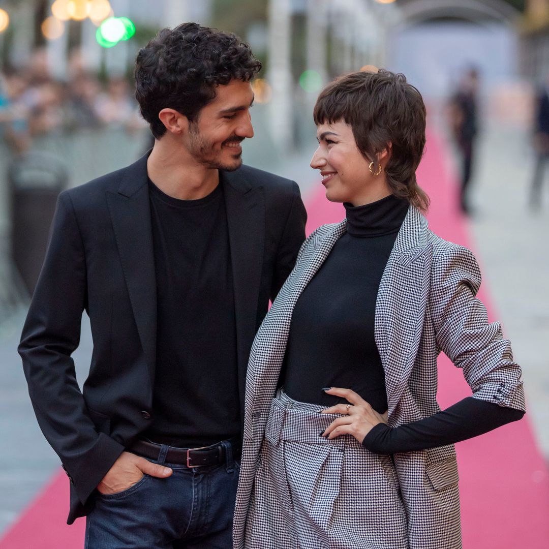 Úrsula Corberó comparte la foto más tierna de Chino Darín con su hijo Dante: "Papás a tiempo completo"