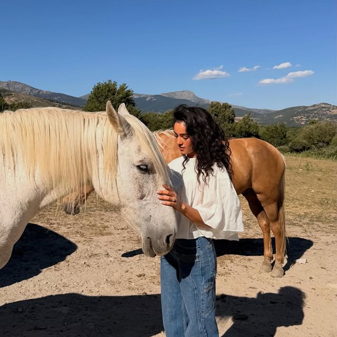 Alejandra Capetillo se lleva un gran susto en su clase de equitación: 'Qué experiencia más horrible'
