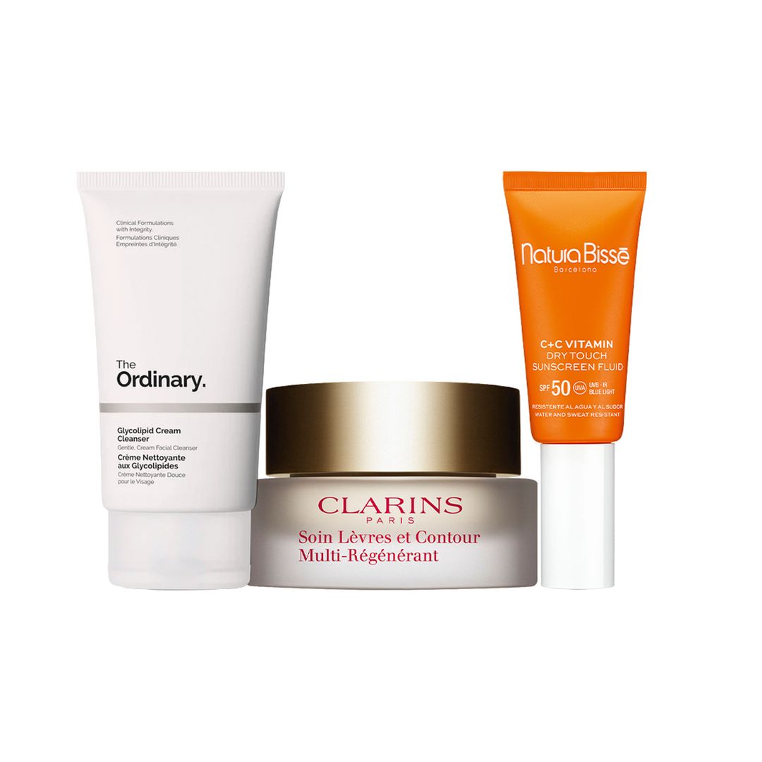 skincare ESENCIAL
Glycolipid Cream Cleanser (7,10 €), de The Ordinary. Bálsamo regenerante para labios (56 €),
de Clarins. C+C Vitamin SPF 50 Dry Touch (74 €),
de Natura Bissé.
de Janeiro