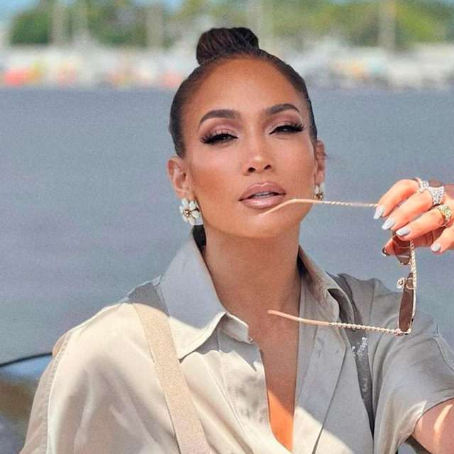 jlo portada