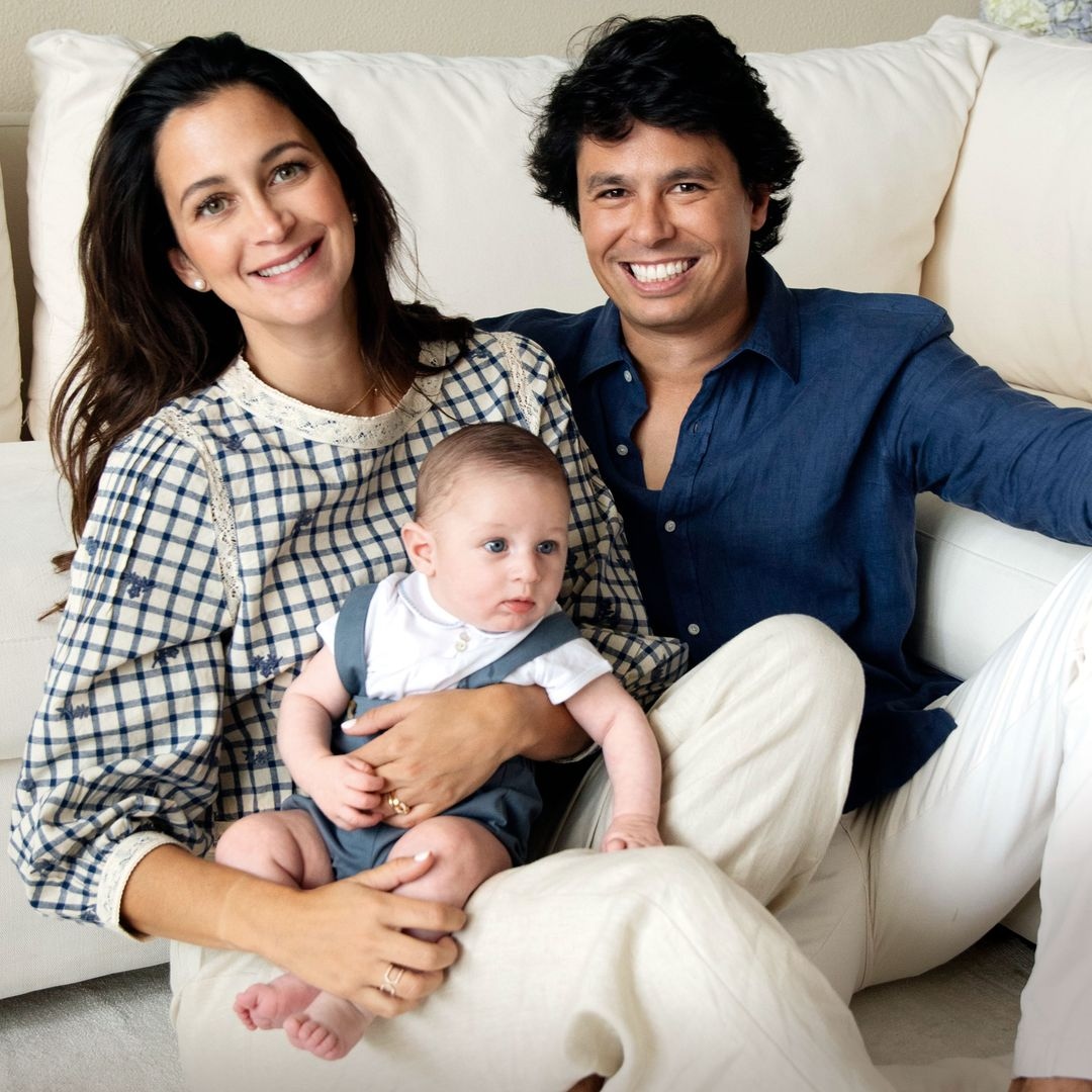 Álvaro Castillejo, sobrino de Isabel Preysler, y Cristina Fernández nos  presentan a su hijo, Nicolás