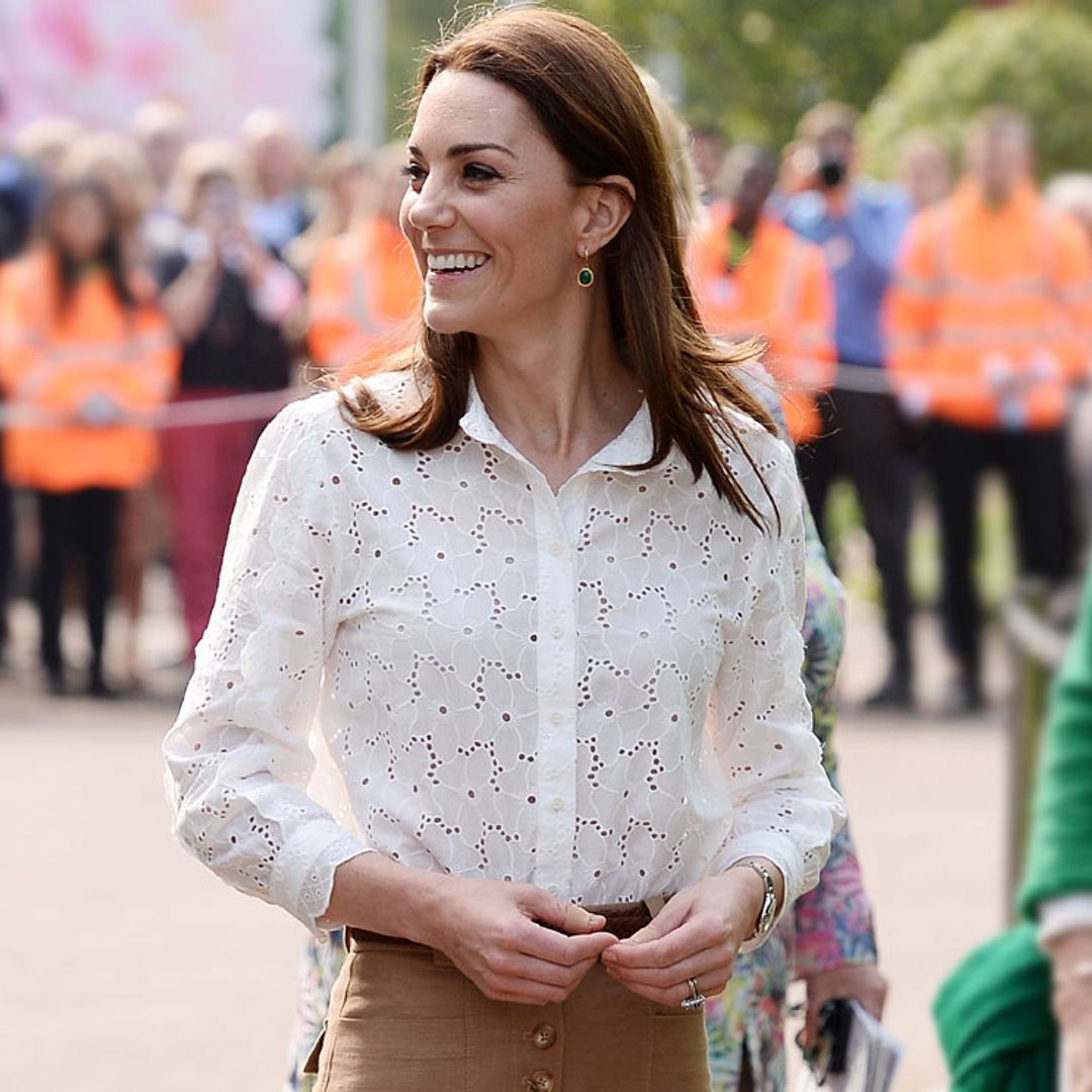 Diez pruebas de que Kate Middleton está rejuveneciendo su look