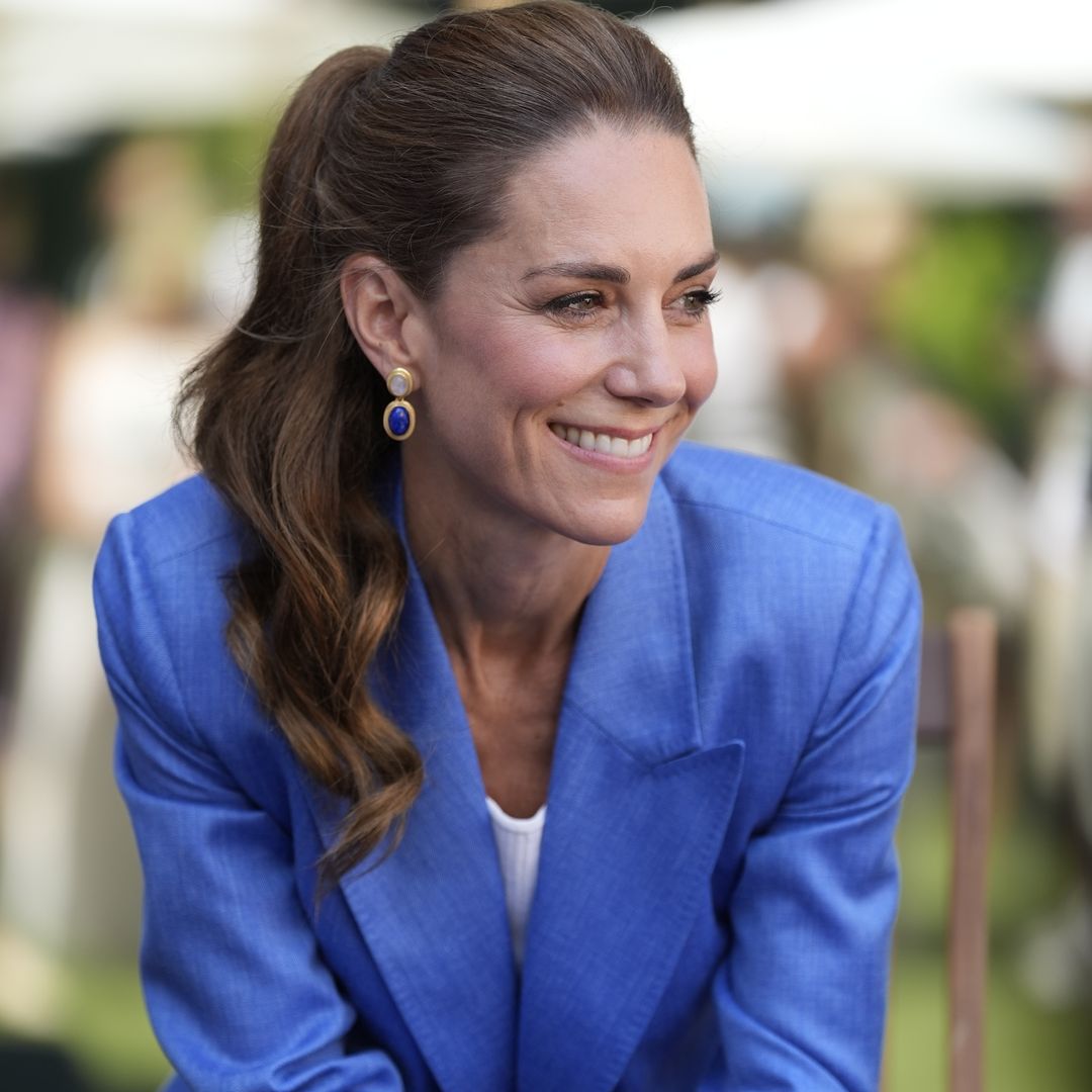 El misterio del dispositivo escondido de Kate Middleton: la foto que ha desatado las especulaciones