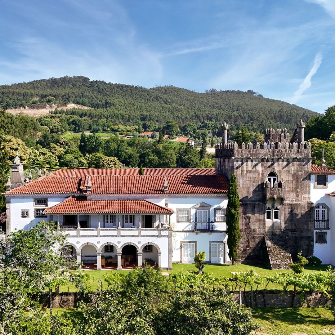 Palacio familiar con la torre de piedra que se erigió en el XVII