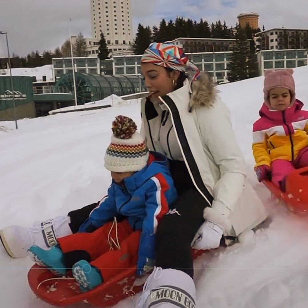 ¡Caídas y más caídas! La divertida excursión a la nieve de Georgina Rodríguez y sus 'amores'