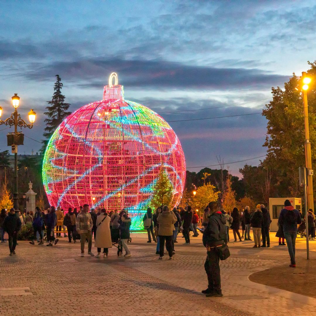 Luces de Navidad 2024-2025 en Madrid: calles iluminadas, horarios y novedades
