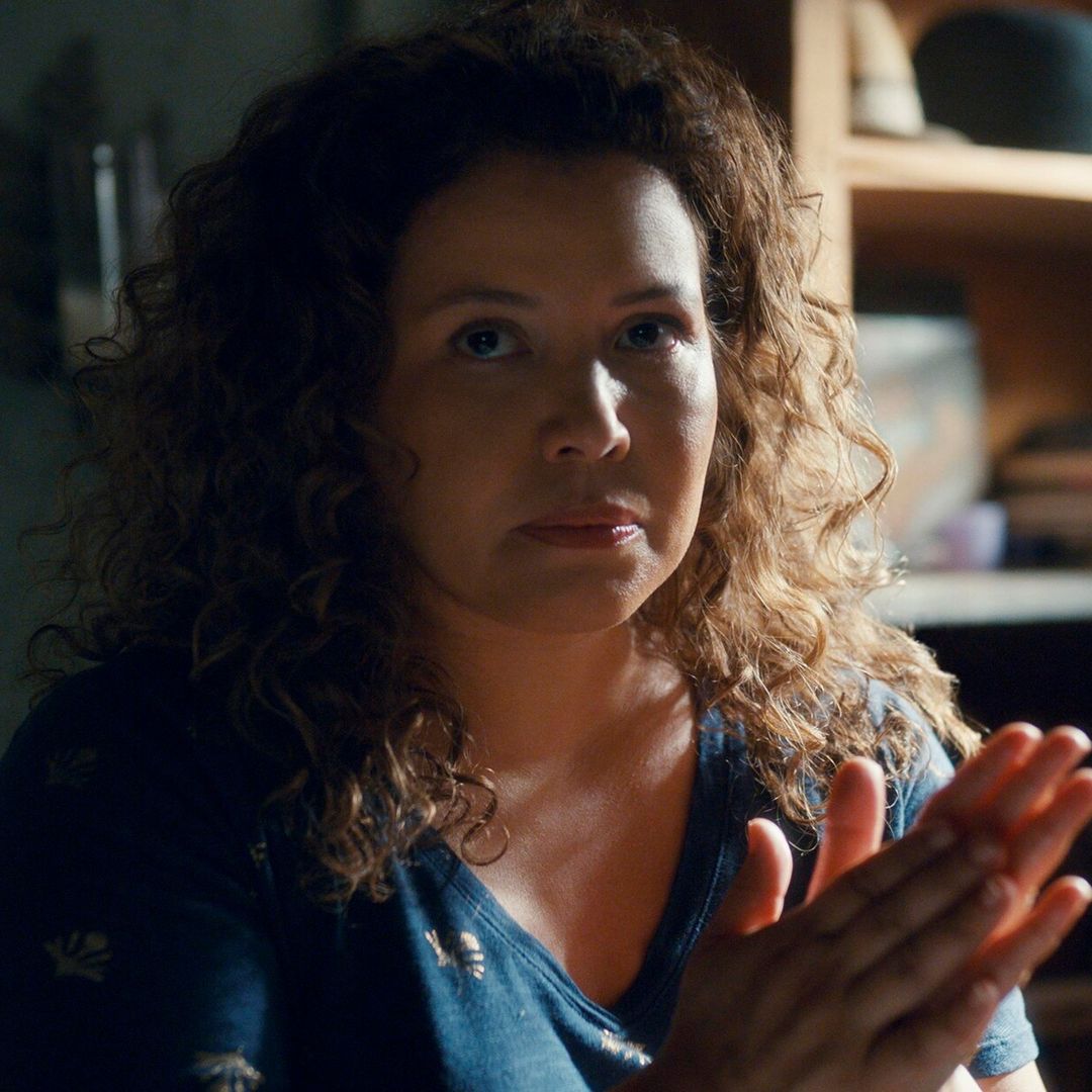 ‘The Horror of Dolores Roach’, lo nuevo de Prime Video, donde el terror, el crimen y las empanadas son protagonistas
