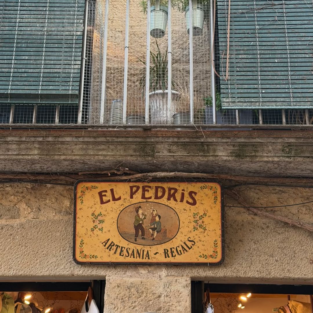 tienda El Pedrís, Peratallada, girona