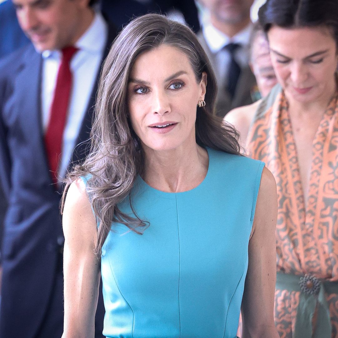 La Reina rescata su icónico vestido 'Dadoria': "Le gusta llevarlo en verano"