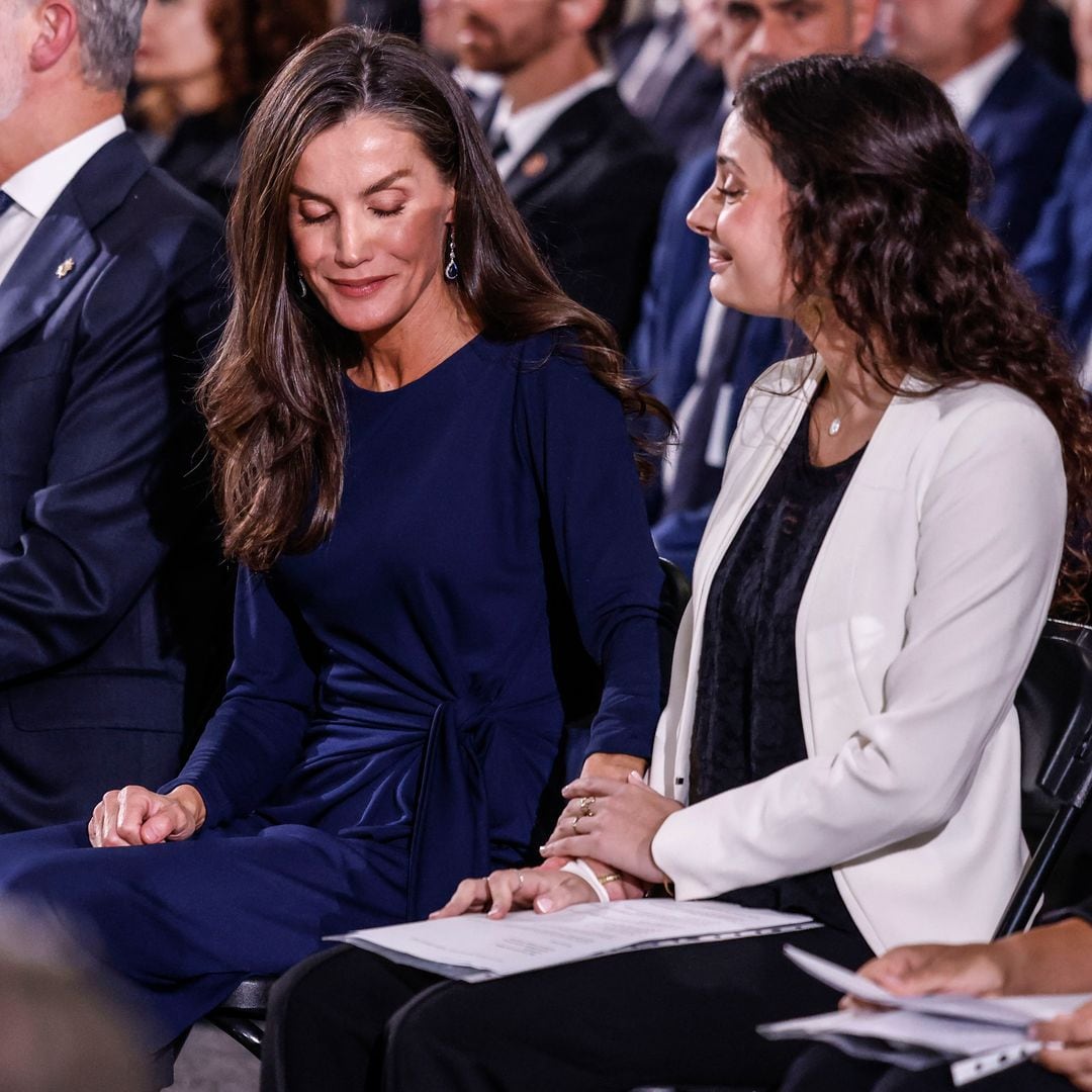 Los Reyes Felipe VI y Letizia saludan a familiares de las víctimas durante el homenaje a las víctimas de la dana, en el Museo de las Ciencias Príncipe Felipe, a 29 de octubre de 2025, en Valencia, Comunidad Valenciana (España). Sus Majestades los Reyes y otros cargos institucionales asisten al funeral de estado en memoria de las víctimas de la dana, coincidiendo con el primer aniversario de la catástrofe.
Rober Solsona / Europa Press
29 OCTUBRE 2025;HOMENAJE;DANA;REYES;FUNERAL DE ESTADO;
29/10/2025