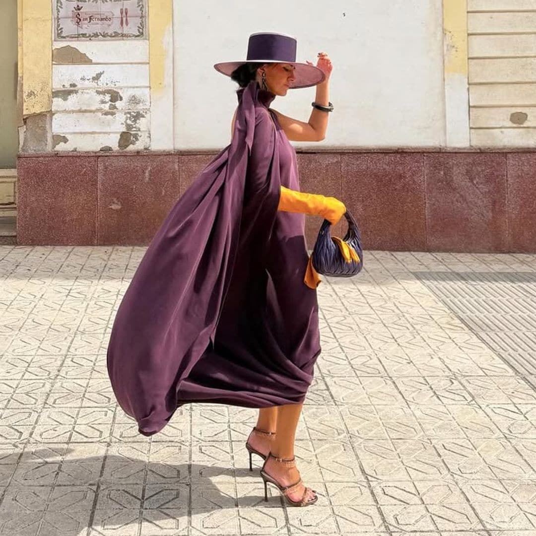 ¿Llevar guantes en una boda? Esto es lo que dice el protocolo sobre colores, longitud y cuándo quitárselos