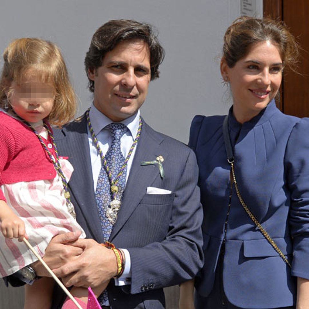 ¡Orgullo de padre! Carmen, la hija de Francisco Rivera y Lourdes Montes, la agricultora 'con más arte'