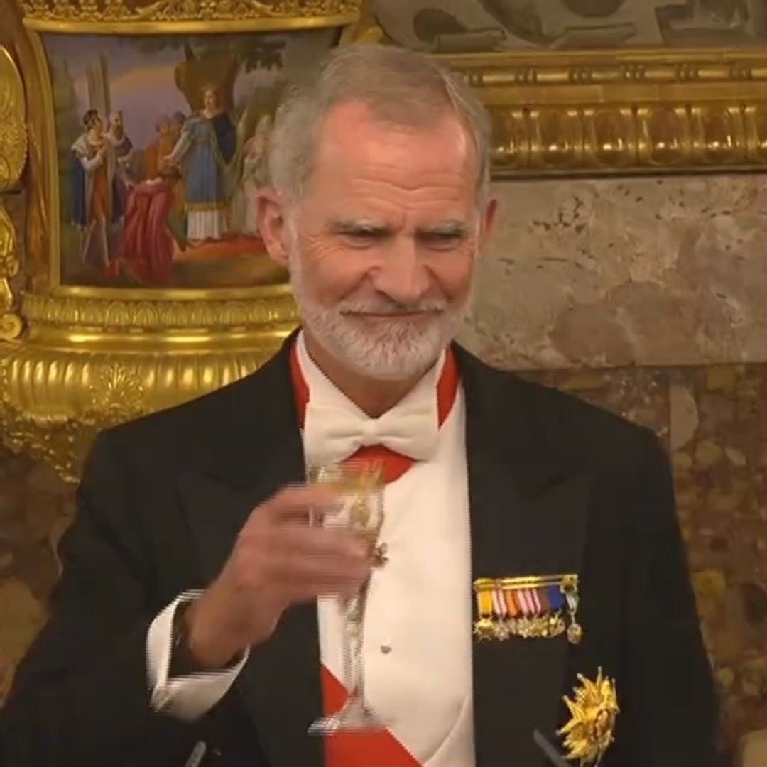 El curioso postre de la cena de los Reyes con los Macron: lleva lana de oveja y hasta suena a cascabeles