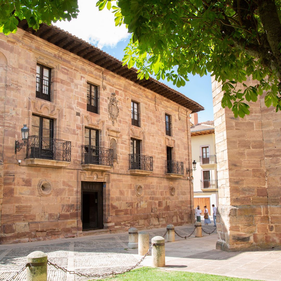 Calle Ángel en Ezcaray, La Rioja