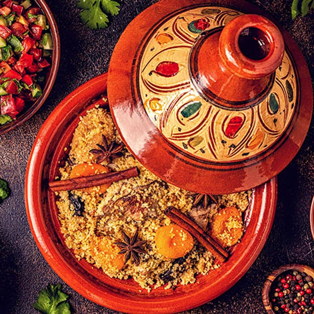 Tajín tradicional de pollo con frutas secas y especias