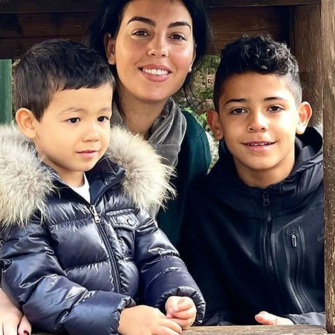 ¡Mirad a los gemelos! Georgina Rodríguez y las ganas de sus hijos por la llegada de los hermanitos