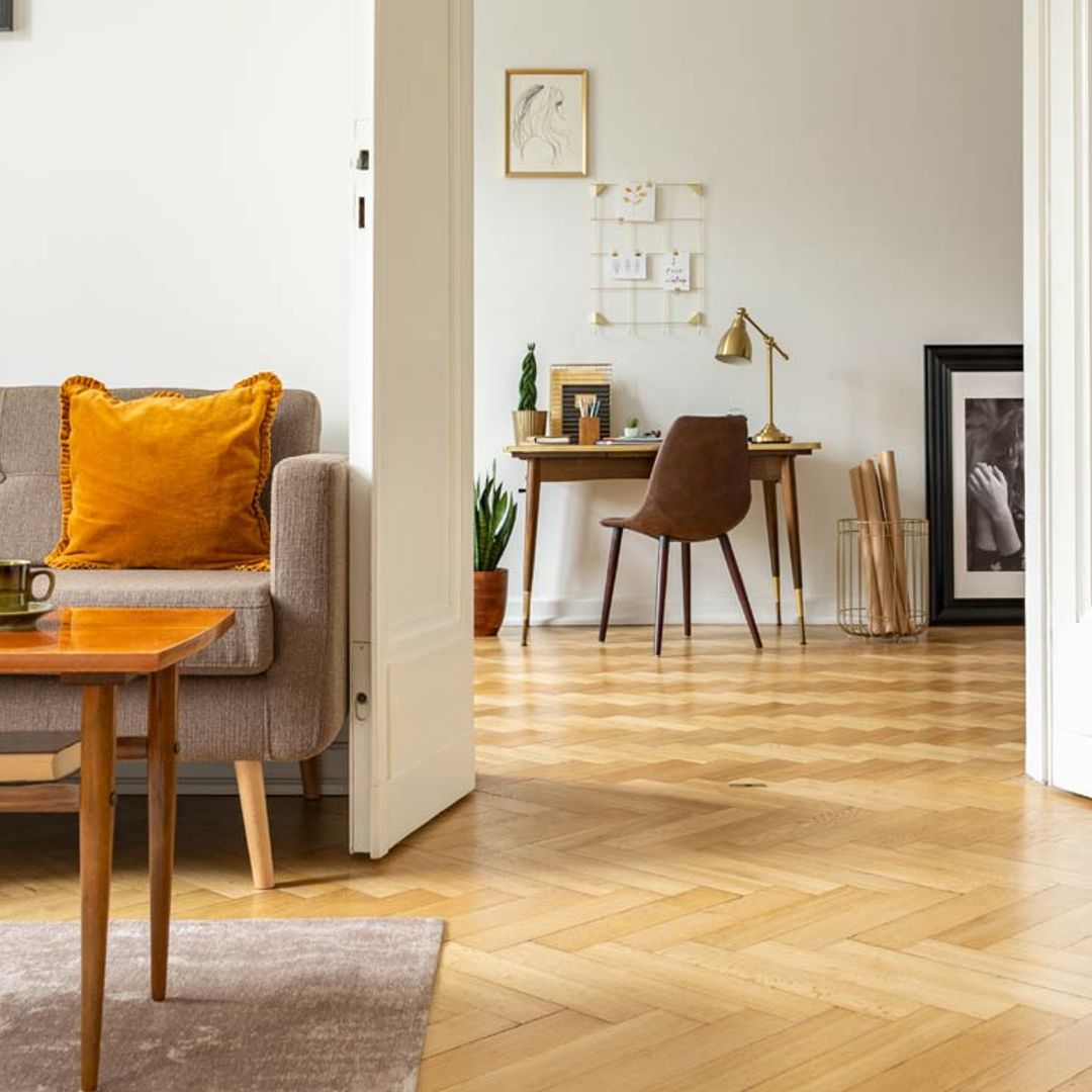 ¿Sabes cómo limpiar correctamente los suelos laminados y de madera?