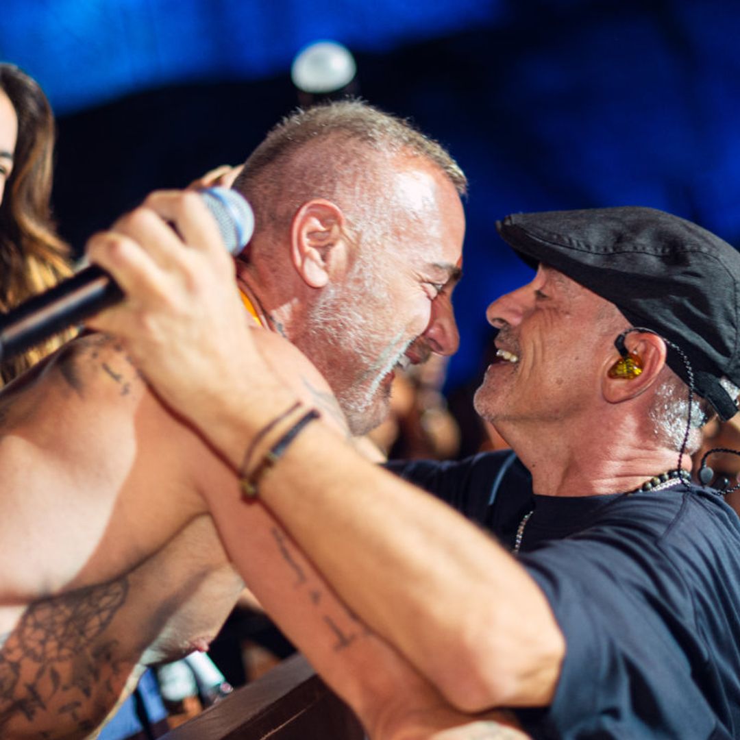 Las imágenes de Gianluca Vacchi demostrando que es el mayor fan de Eros Ramazzotti