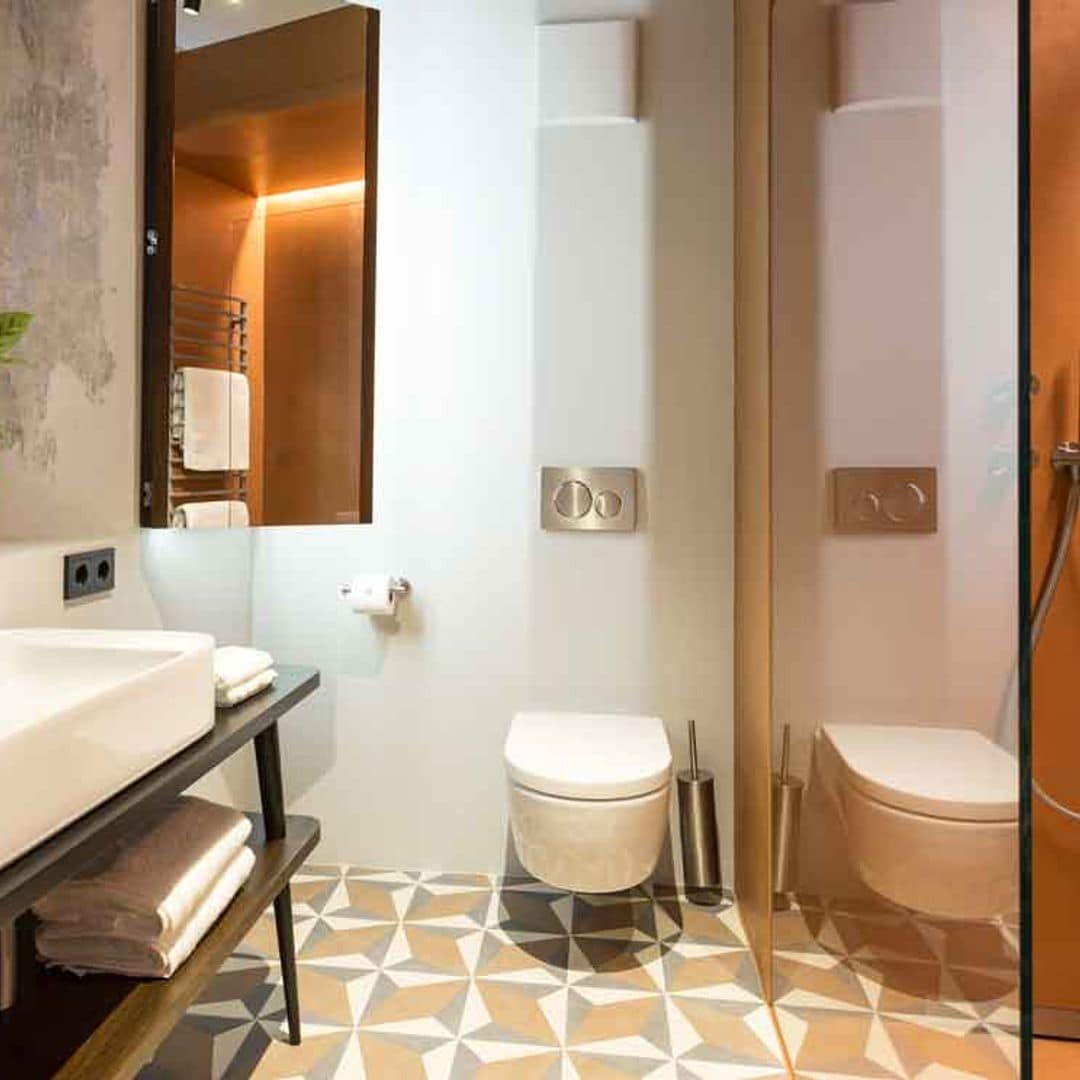 Baños, ¿con ducha o bañera? Ideas para decorar con uno o ambos elementos