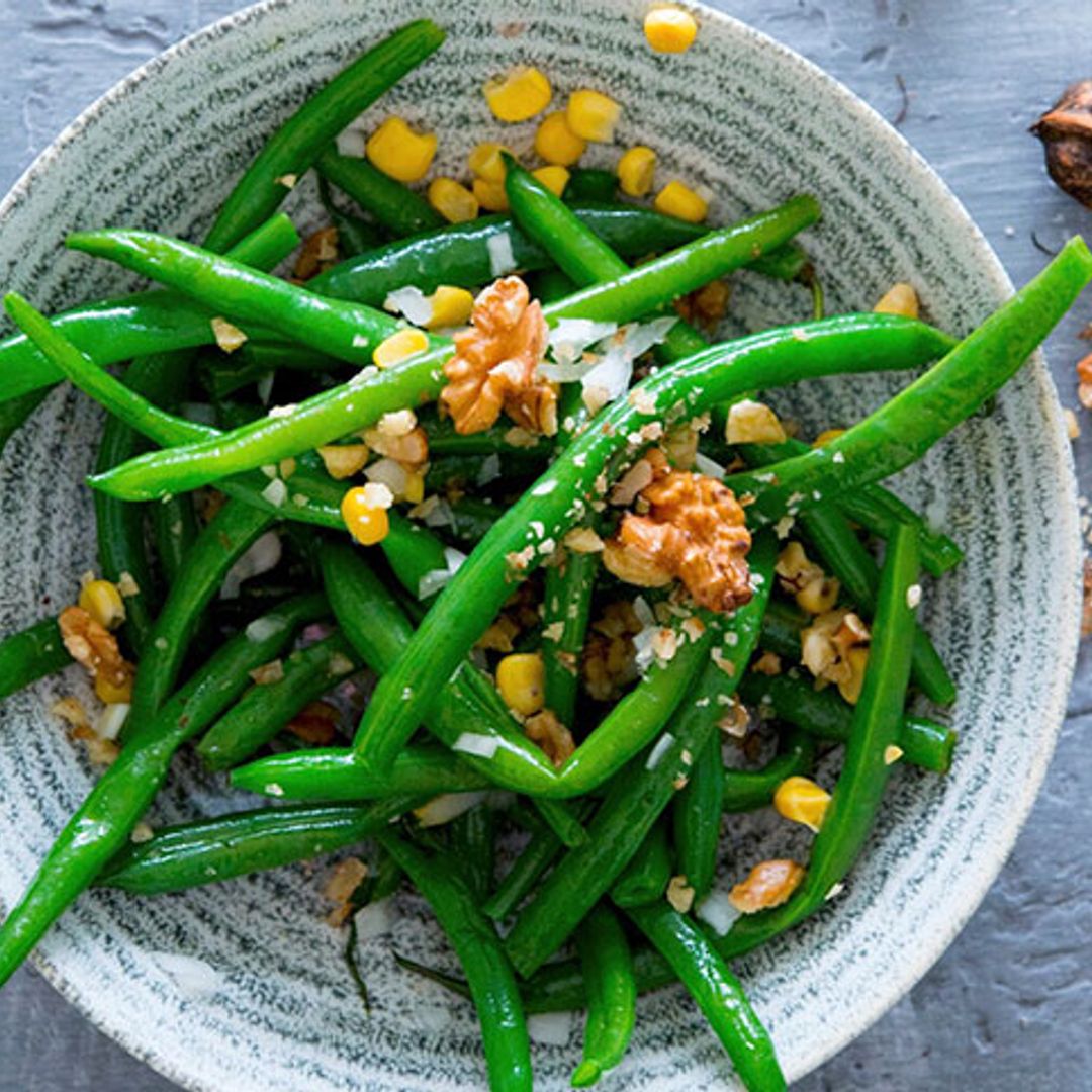 Ensalada de judías verdes, maíz y nueces