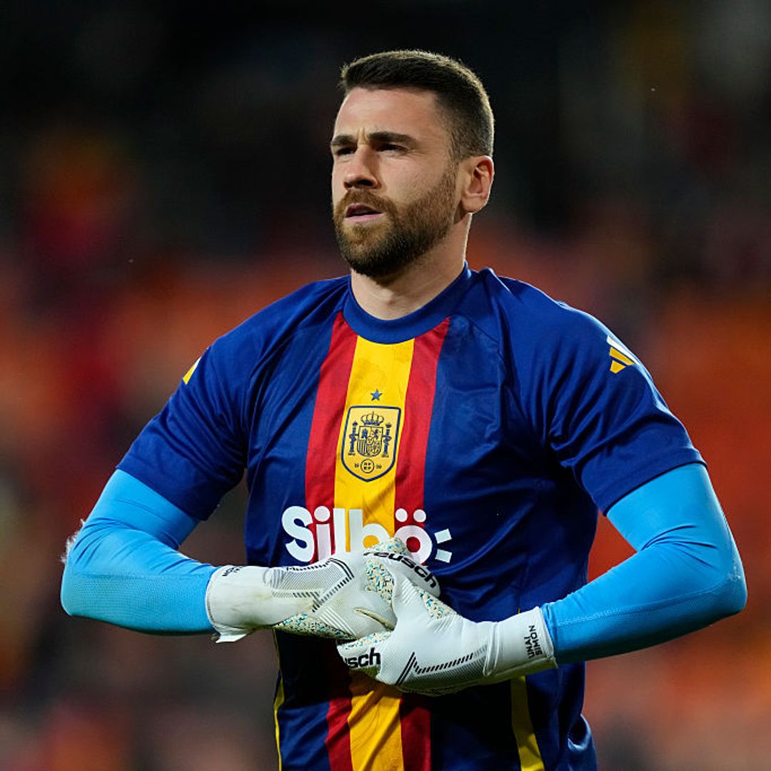 Reservado, familiar y con una trayectoria impecable: así es Unai Simón, el portero de la selección española