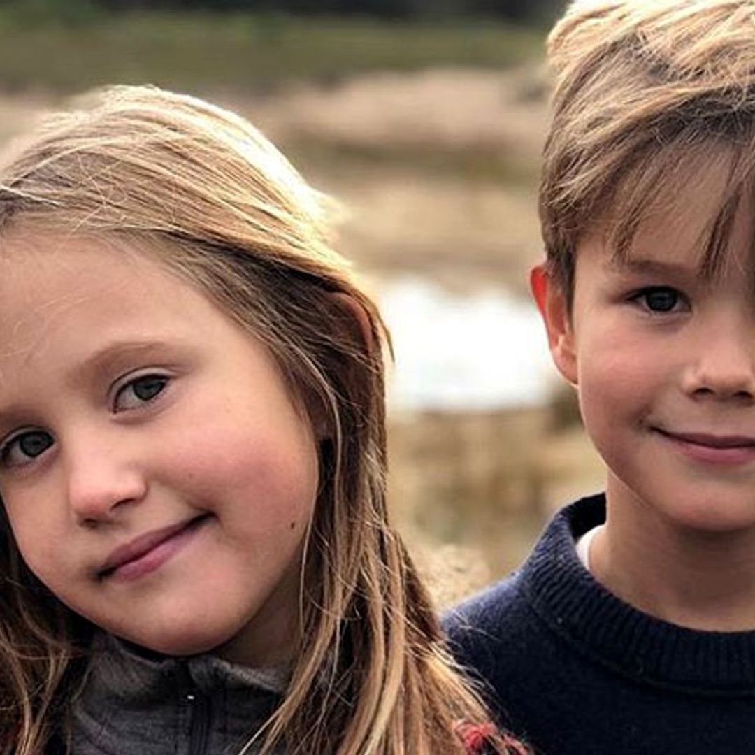 ¡La cámara les adora! Vincent y Josephine de Dinamarca posan como unos profesionales en su octavo cumpleaños