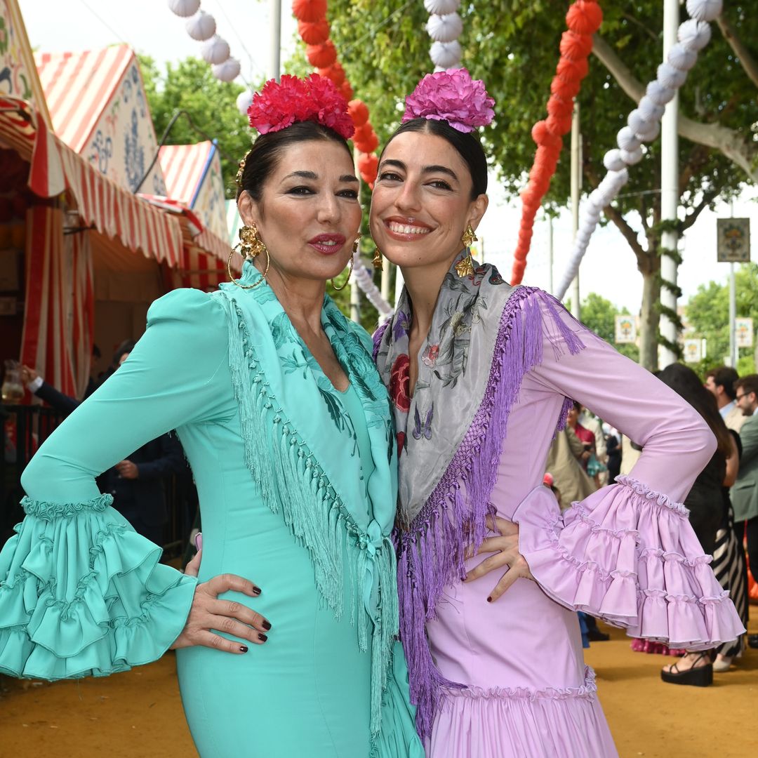 Claudia, la hija de Raquel Revuelta, se despide de su soltería en la Feria a un mes de su boda