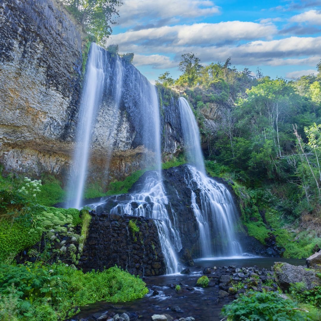 Cascada de la Beaume cerca de Agizoux, Haute-Loire, Francia