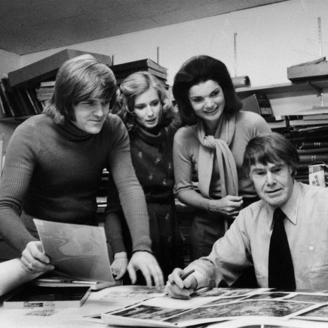 Jackie Kennedy en las oficinas de Viking Press en Nueva York