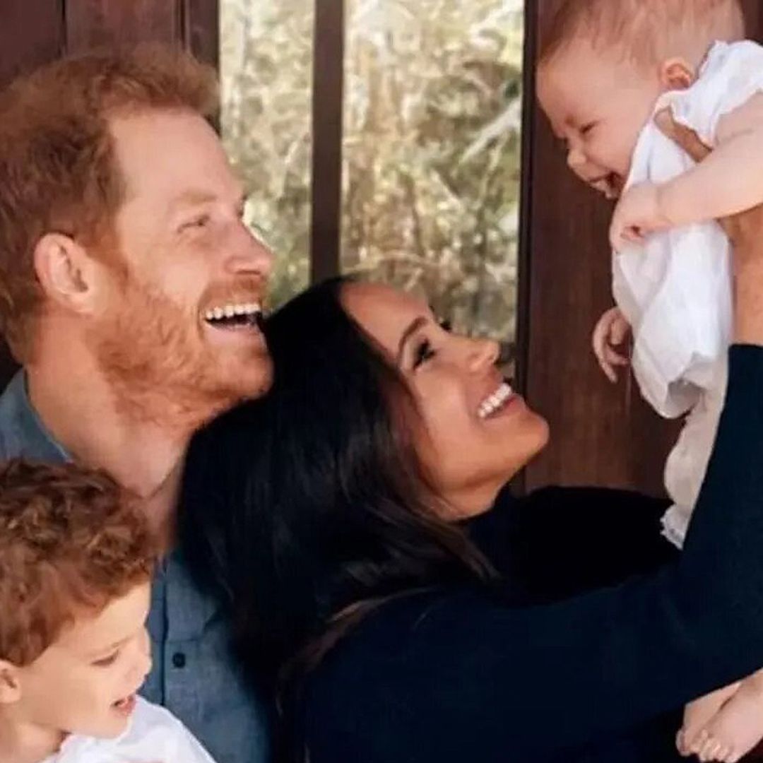 ¿Recibirán los hijos de Harry y Meghan el título de príncipes antes de la coronación?