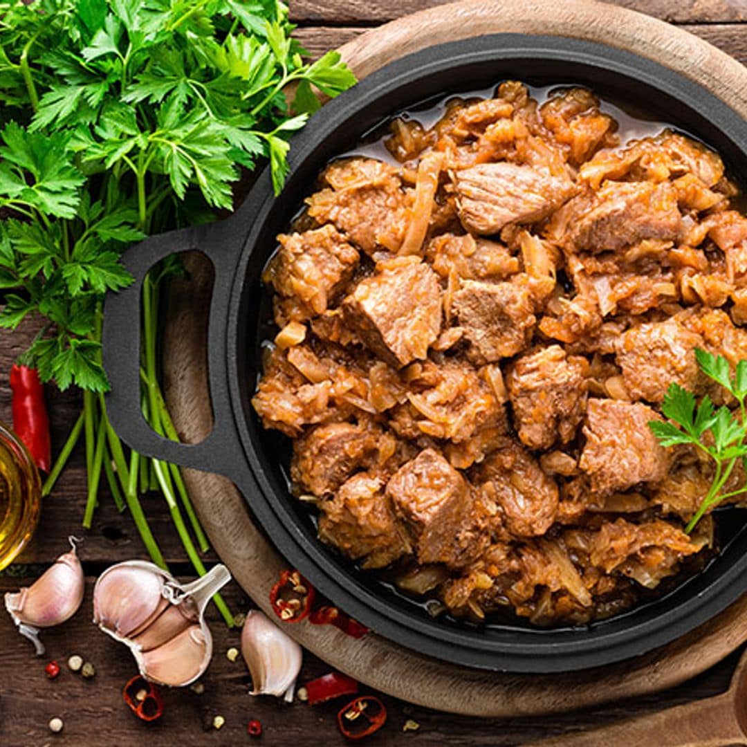 Guiso de magro de cerdo con repollo