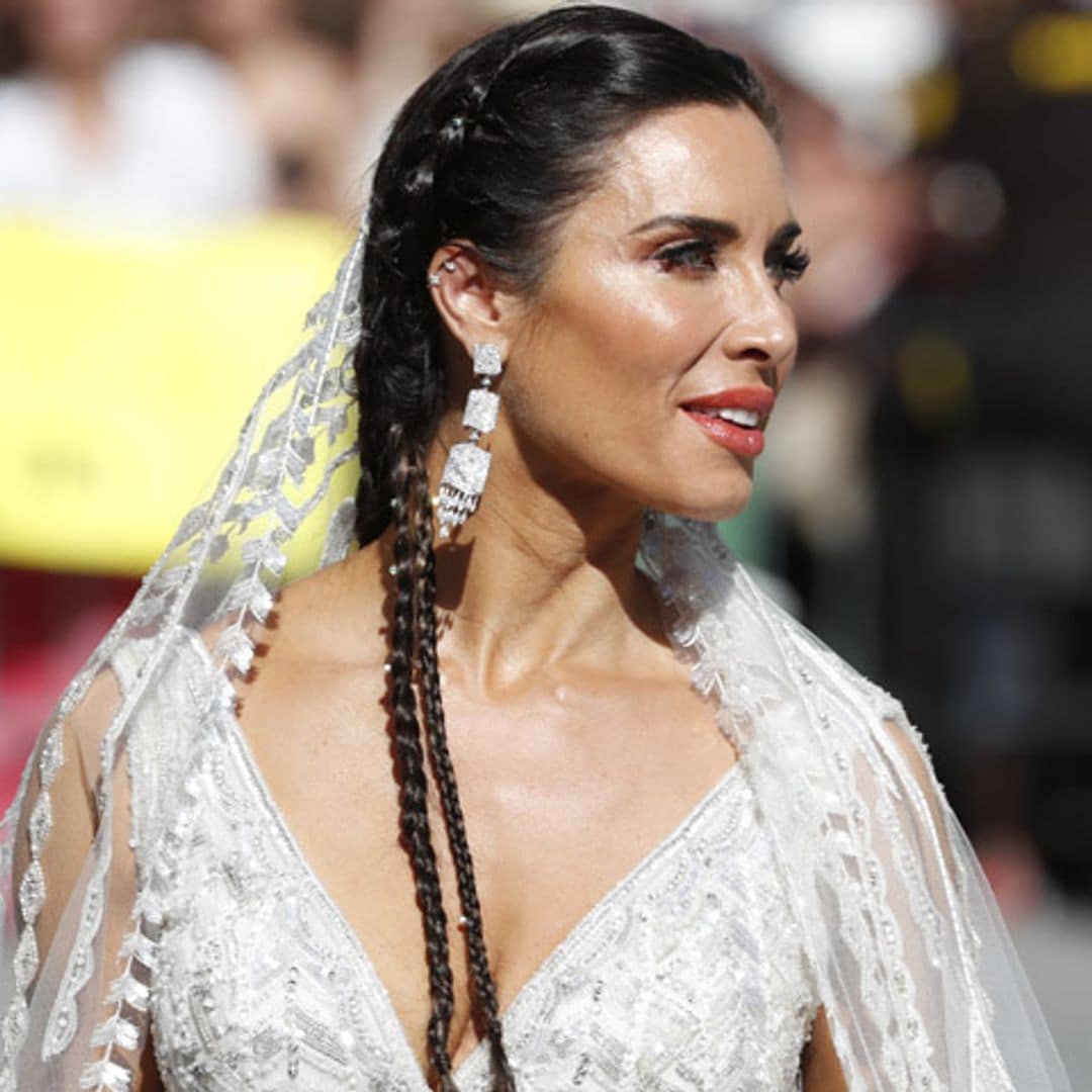 'Trenzas-joya' y un comentado tupé: los impactantes looks de belleza de los novios