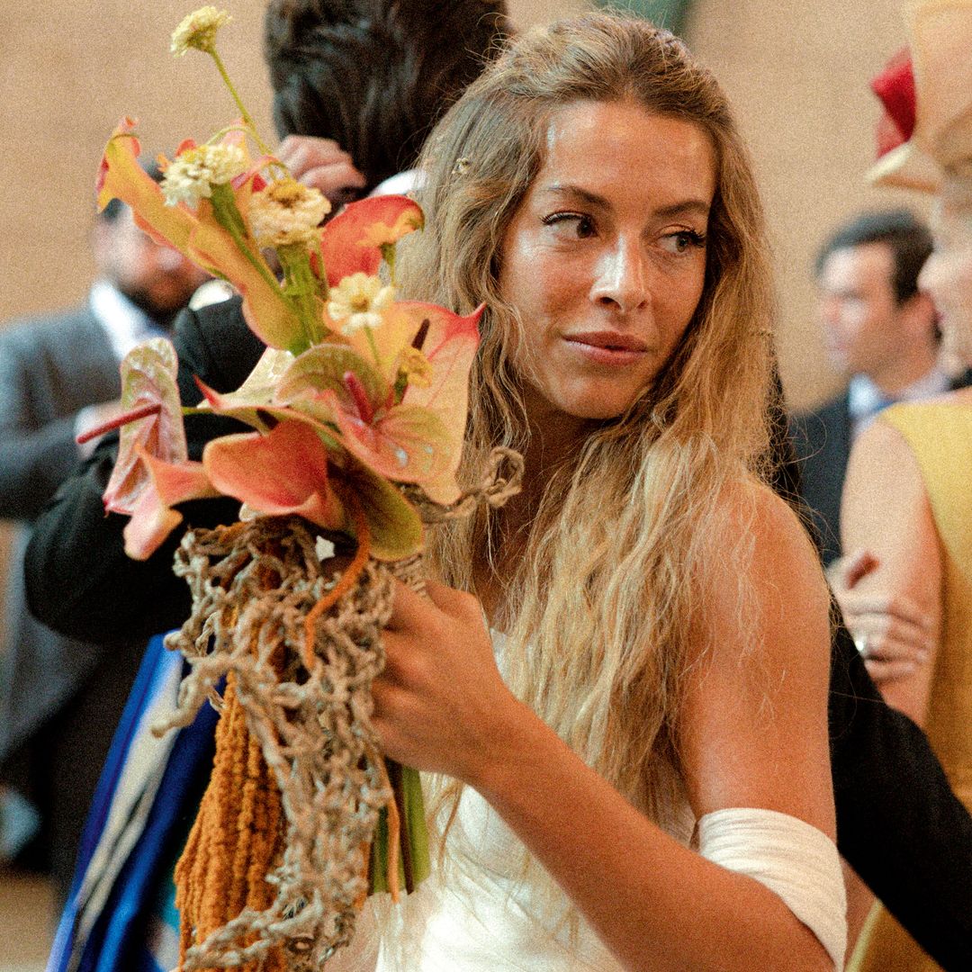 280 horas de trabajo para crear el vestido de novia de Belén Écija, un diseño esculpido sobre su propio cuerpo