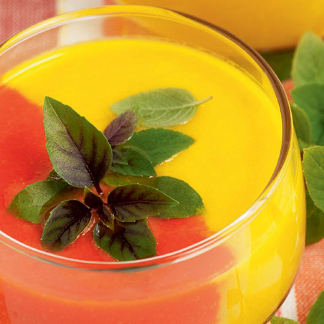 Gazpacho 'bicolor' de pimiento amarillo y tomate