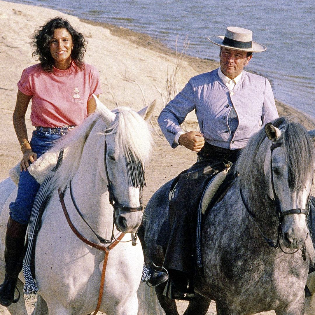Fran Rivera rescata una foto inolvidable de Carmina a caballo para despedirse de Álvaro Domecq: "Nadie muere mientras se recuerde"