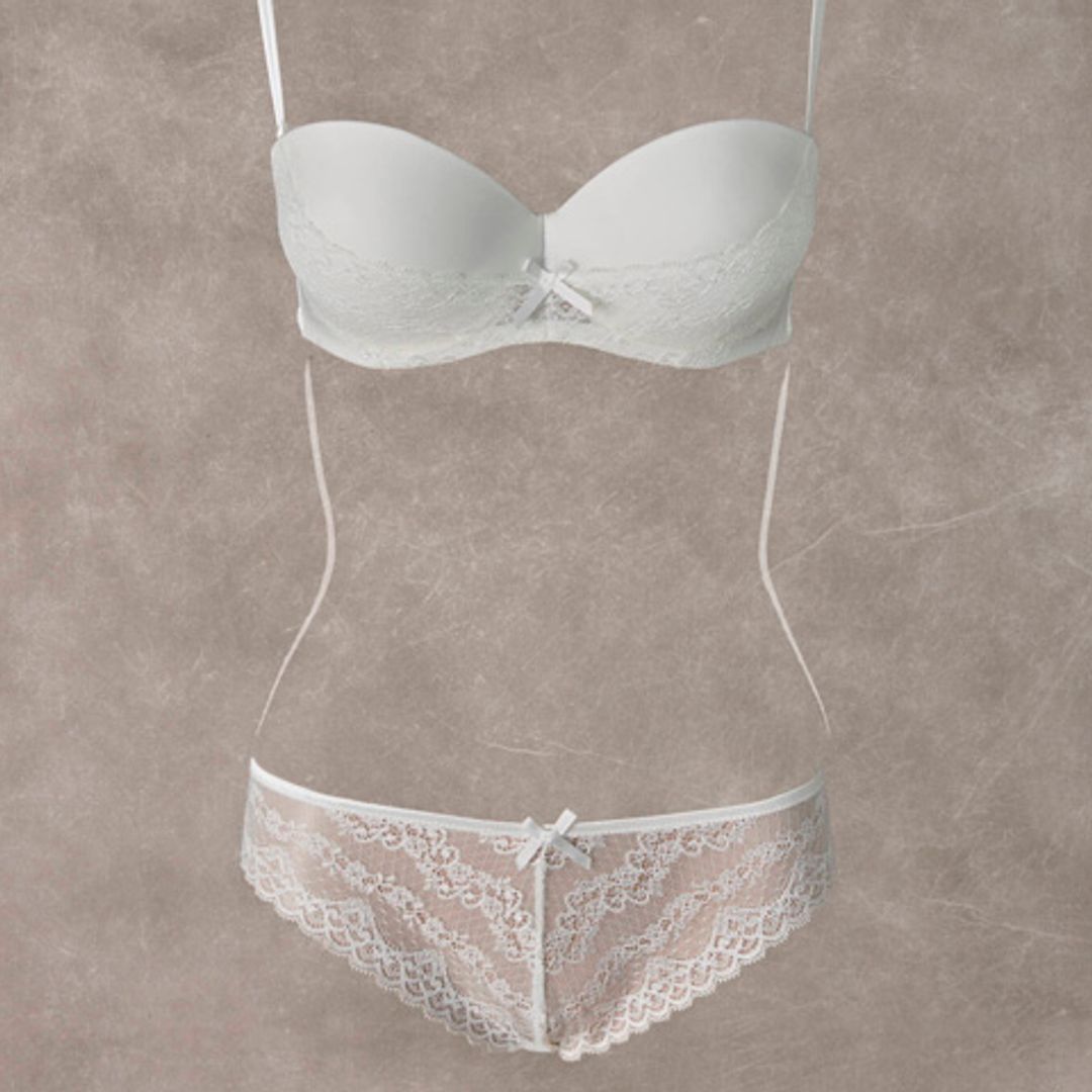 Saca tu lado más sexy con la refinada lencería de Pronovias